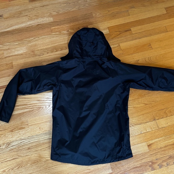 Men’s M Like New Patagonia Rain Jacket - Picture 5 of 5